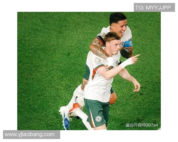 10号球星双雄崛起 足球世界的新传奇谁将笑到最后